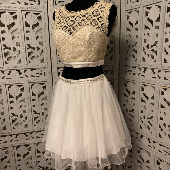 SEQUIN HEARTS 2pc GOLD & WHITE MINI COCKTAIL PARTY PROM DRESS - Picture 2 of 13